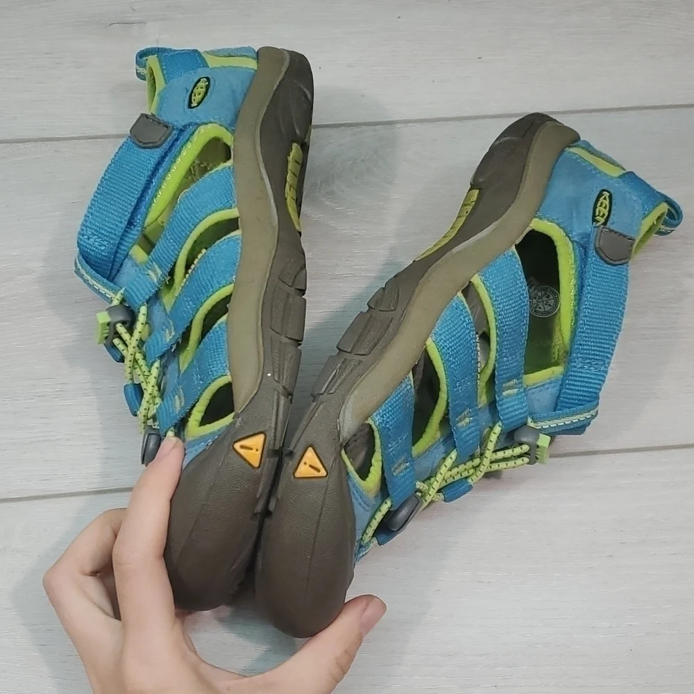 Keen Mens Outdoor Hiking Comfort Sandals shoes sz 5